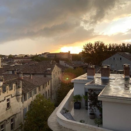 Apartamento Attique Saint Pierre - Dans Le Ciel Des Teinturiers Aviñón Exterior foto