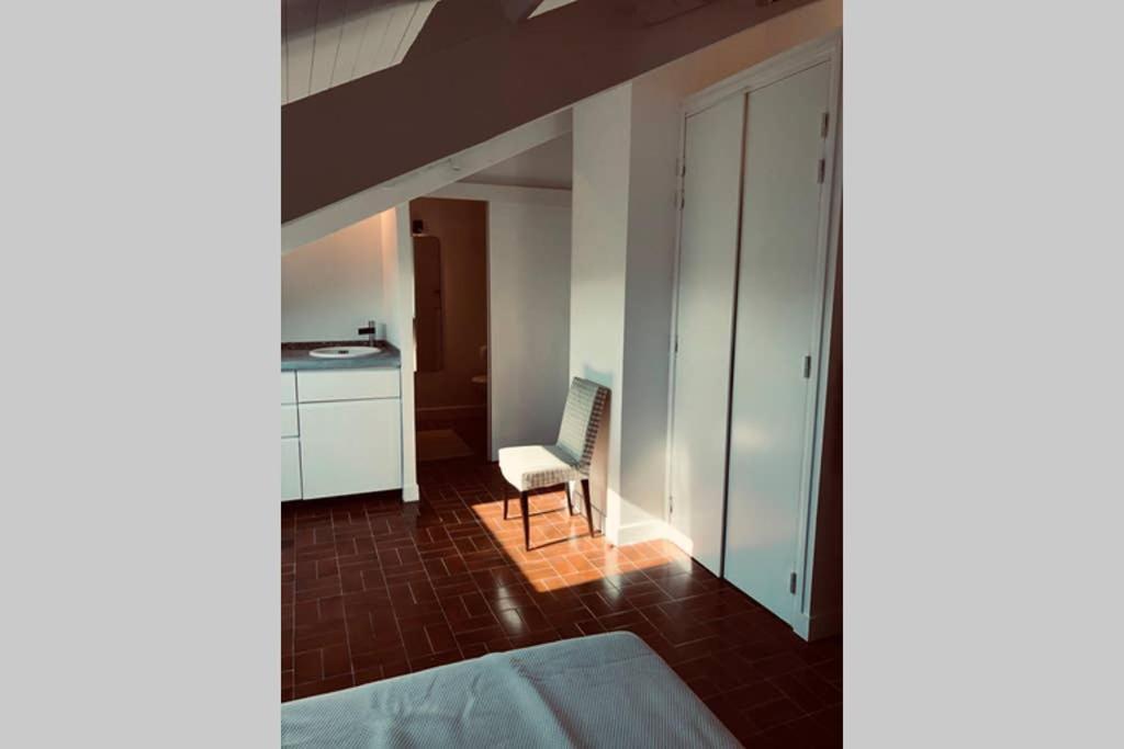 Apartamento Attique Saint Pierre - Dans Le Ciel Des Teinturiers Aviñón Exterior foto