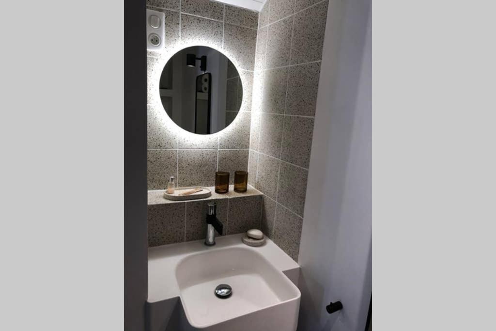 Apartamento Attique Saint Pierre - Dans Le Ciel Des Teinturiers Aviñón Exterior foto